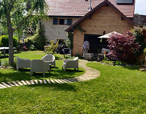 le jardin du gite des granges de saint maurice